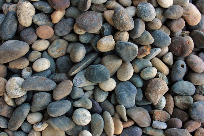 Lightning Ridge Pebble | 22-14mm (1ltr Bag)