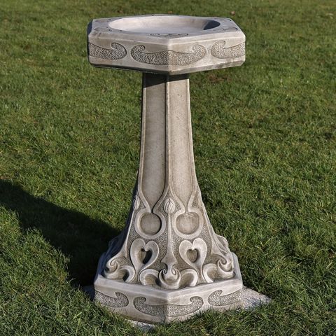 Art Nouveau Birdbath