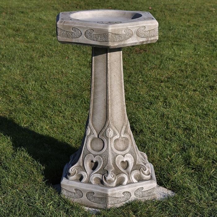 Art Nouveau Birdbath