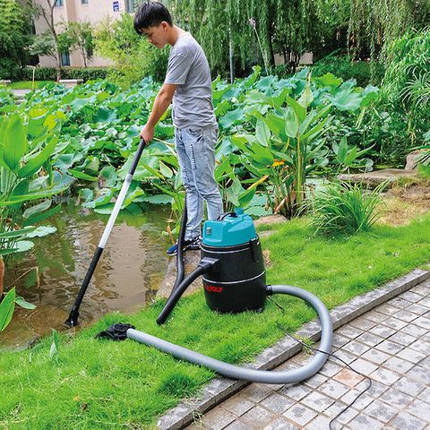 Roly Pond Vacuum