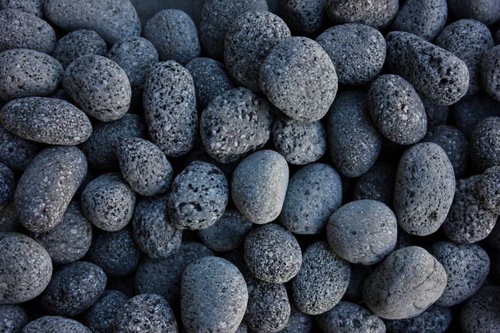 Black Lava Pebble | 40-20mm (1ltr Bag)