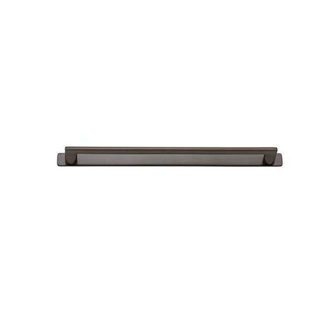 Baltimore Cabinet Pull on Backplate 320