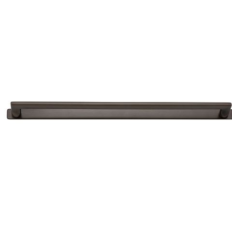 Baltimore Cabinet Pull on Backplate 450