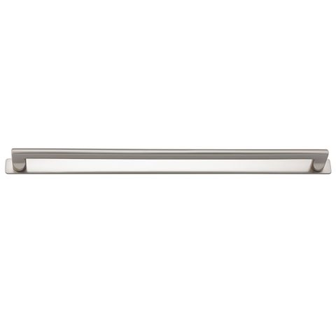 Baltimore Cabinet Pull on Backplate 450