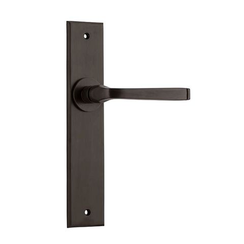 Annecy Chamfered Lever Pas SB