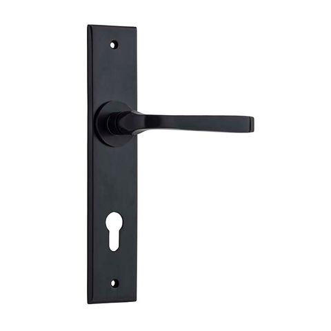 Annecy Chamfered Lever Ent MB