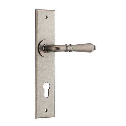 Sarlat Chamfered Lever Ent DN