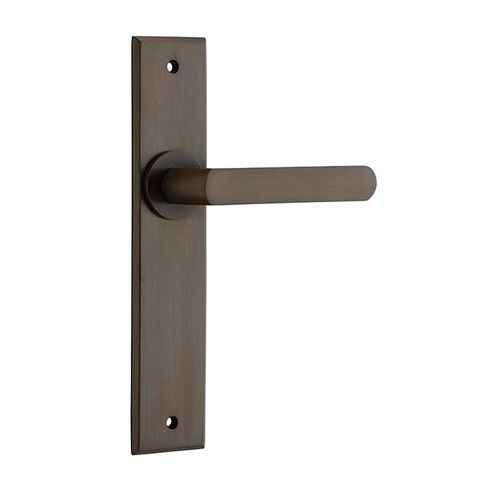 Osaka Chamfered Lever Pas SB