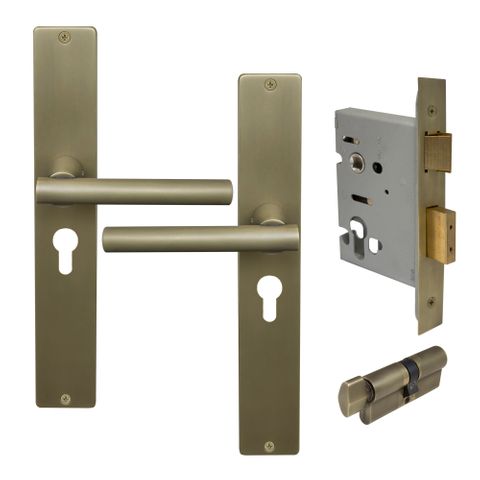 Charleston Square LP Entrance E48 RB