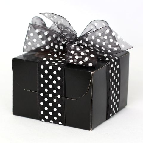 SWEET TREATS BOX  115(L)x115(W)x75(H)mm BLACK MIN BUY 10