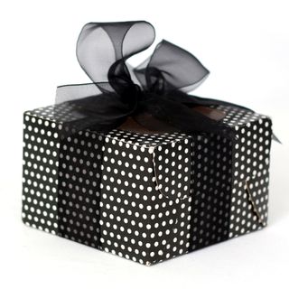 SWEET TREATS BOX 115(L)x115(W)x75(H)mm BLACK/WHITE DOTS MIN.BUY 10