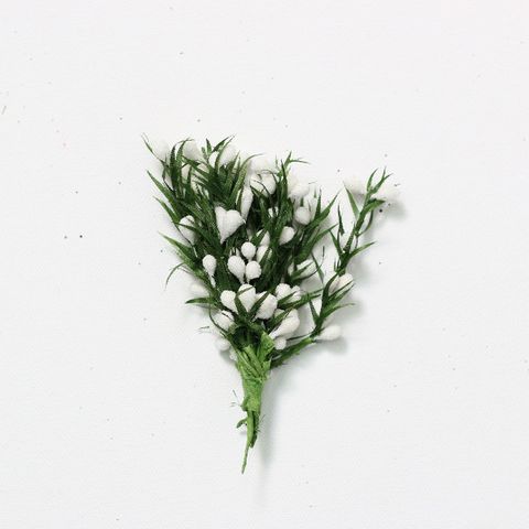 PICKS H BUNDLE WHITE SPRIGG- 12 PER BUNCH