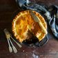 Lodge Pie Pan 23cm