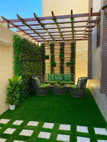 Tips for Choosing the Right Low-Maintenance Synthetic Turf for Your Space