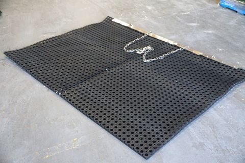 Brush Pad with Holes - 2m x 1.5m