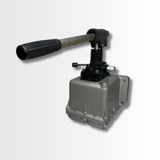 PMI45 S-Y-C, D/A HAND PUMP 45CC, LEVER, 2L TANK AND RELIEF VALVE