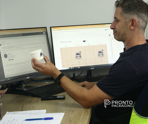 2. Branding-Gelato-Cup-Shiro-Steve - Photo - 2.png