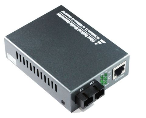 SC SM 10-100 25km fibre media converter