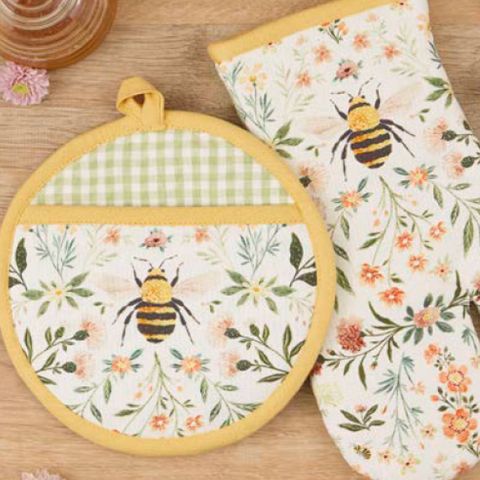 DII HONEY BEE MEADOW POT HOLDER