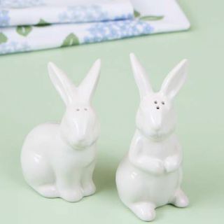 DII CERAMIC BUNNIES SALT & PEPPER SET