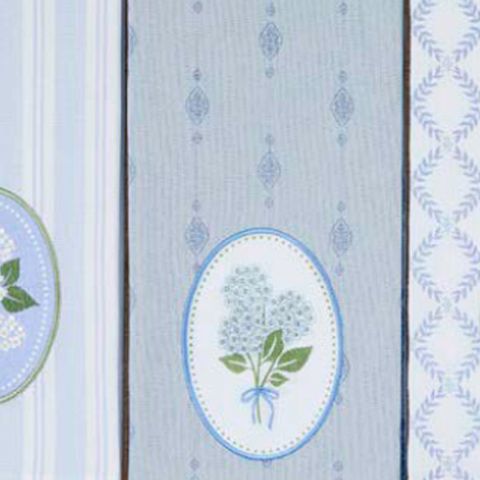 DII BLUE HYDRANGEA EMBELLISHED DISH TOWEL
