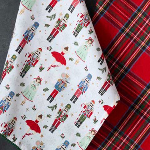 DII CHRISTMAS DANCE EMBELLISHED DISHTOWEL