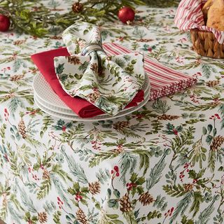 DII HOLIDAY SPRIGS PRINTED TABLECLOTH - 152 X 213 CM
