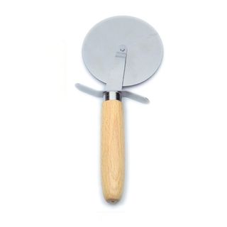 DISHY BEECHWOOD PIZZA CUTTER