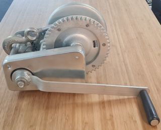 Galvanized Hand Winch with 10m Cable