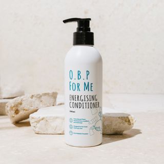 Accom Assist OBP Bulk Pump Pack w pump Fortifying Conditioner 300ml (30)