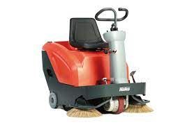 B800 Sweepmaster Ride on Sweeper w/2brus