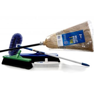 Brooms/Brushware