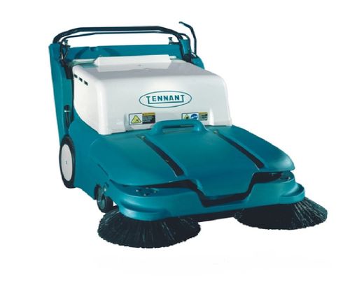 TENNANT 3640 LARGE WALK-BEHIND BATTERY SWEEPER