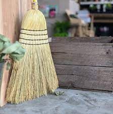 TUMUT #1 SOFT SWEEP FULL MILLET BROOM - SEVEN TIES