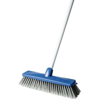 OATES SUPERIOR INDOOR BROOM & HANDLE