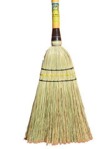 TUMUT 4 TIE CARAVAN BROOM