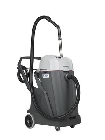 NILFISK VL500 WET & DRY COMMERCIAL VACUUM CLEANER