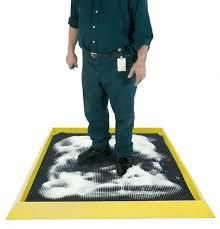 BOOT DIP MAT - 98 CM X 81 CM  X 47MM - EACH