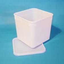4.5L SQUARE BASE FOOD CONTAINER WITH LID (180MM X 180MM X 190MM) - EACH