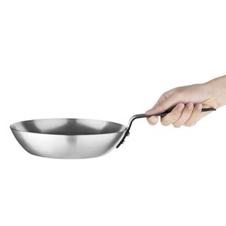 VOGUE FRYPAN 200MM DIA CARBON STEEL - GD063 - EACH