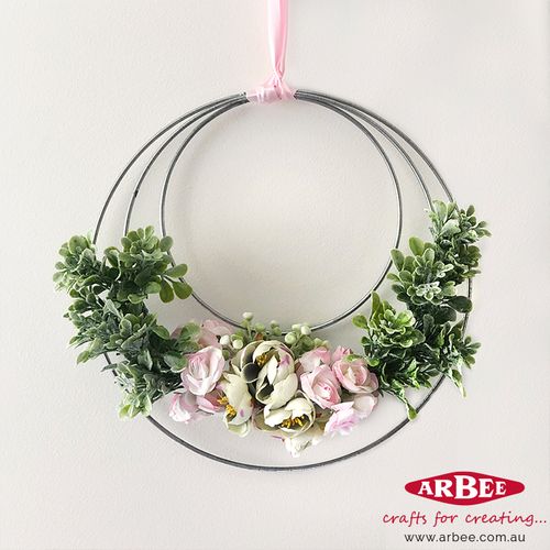 Metal hoop floral wall hanging project