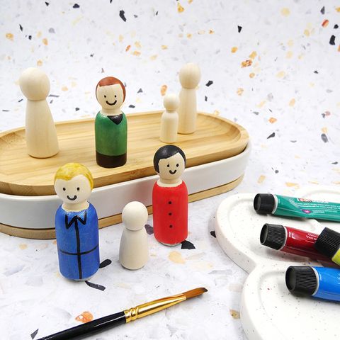 ABREE WOODEN PEOPLE FAMILY 4PCS