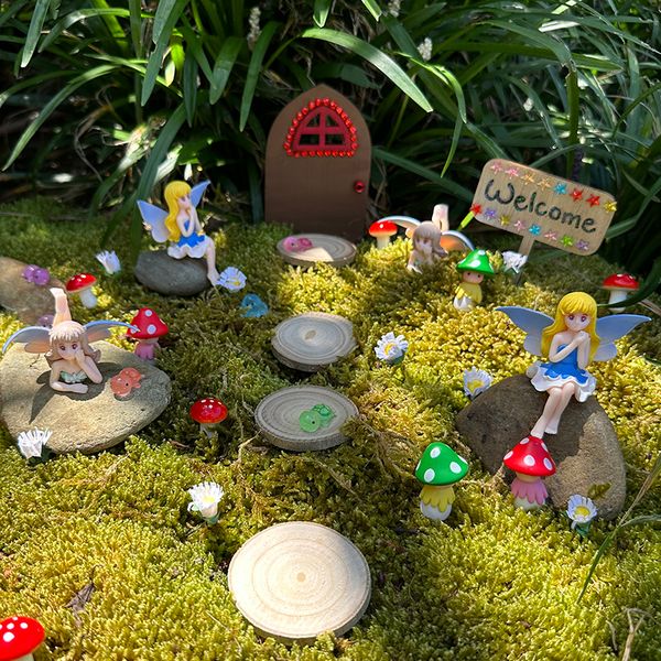 MINI MUSHROOM PEOPLE 2PCS