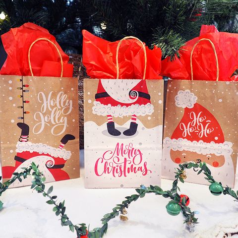 XMAS PAPER BAGS 20.7x15CM ASSORTED 3PCS