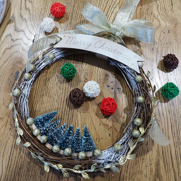 XMAS WOOD 24CM ROUND WREATH 1PC