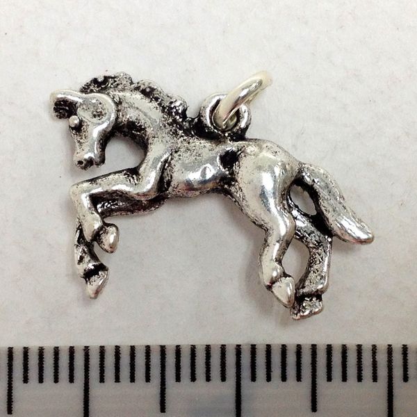 Metal Charms Horses Silver Medium Pkt2