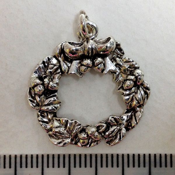 Metal Charms Wreath Silver Large Pkt2