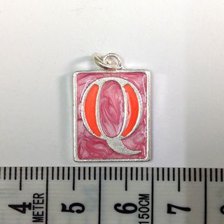 Metal Charms Initial Q SiIver/Pink Pkt10