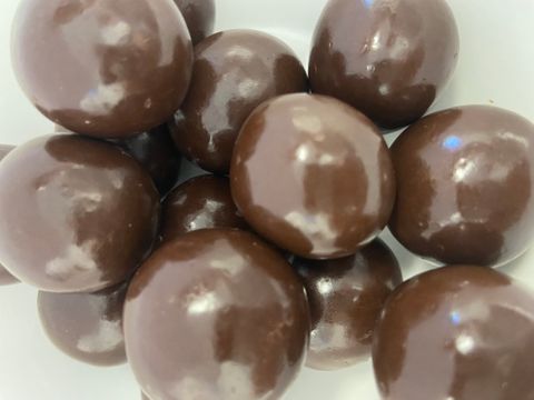 DARK CHOCOLATE MACADAMIAS