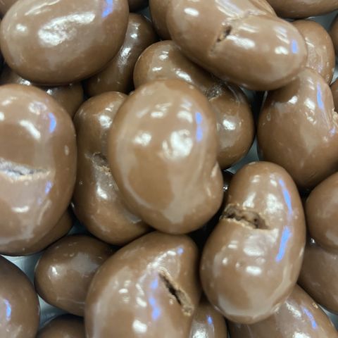 MILK CHOCOLATE CASHEWS